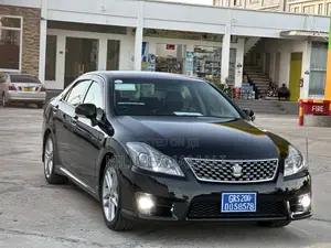 Toyota Crown 2011 Black