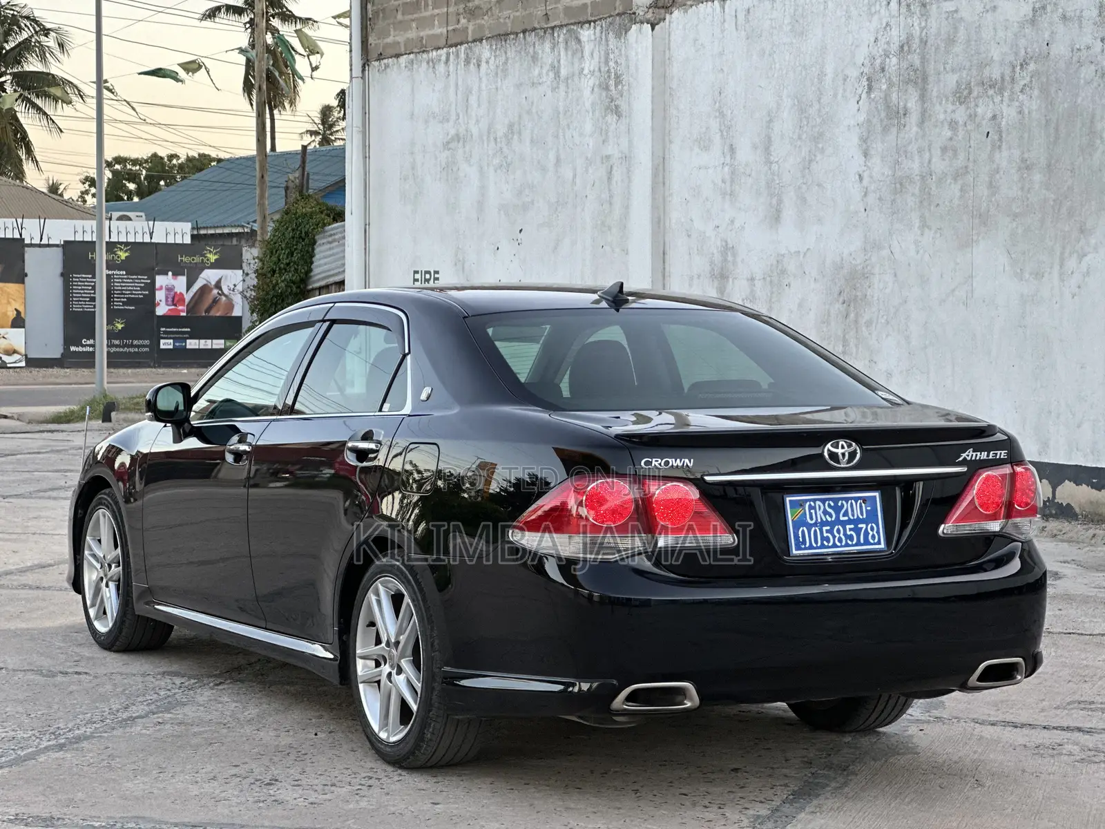 Toyota Crown 2011 Black