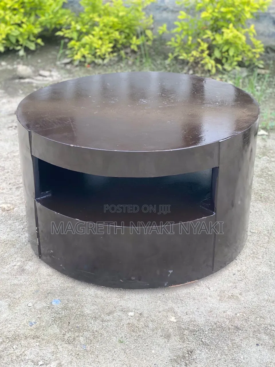 Coffe Table Ya Round Usedlike New Ya Brown