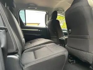 Toyota Hilux 2024 Off white
