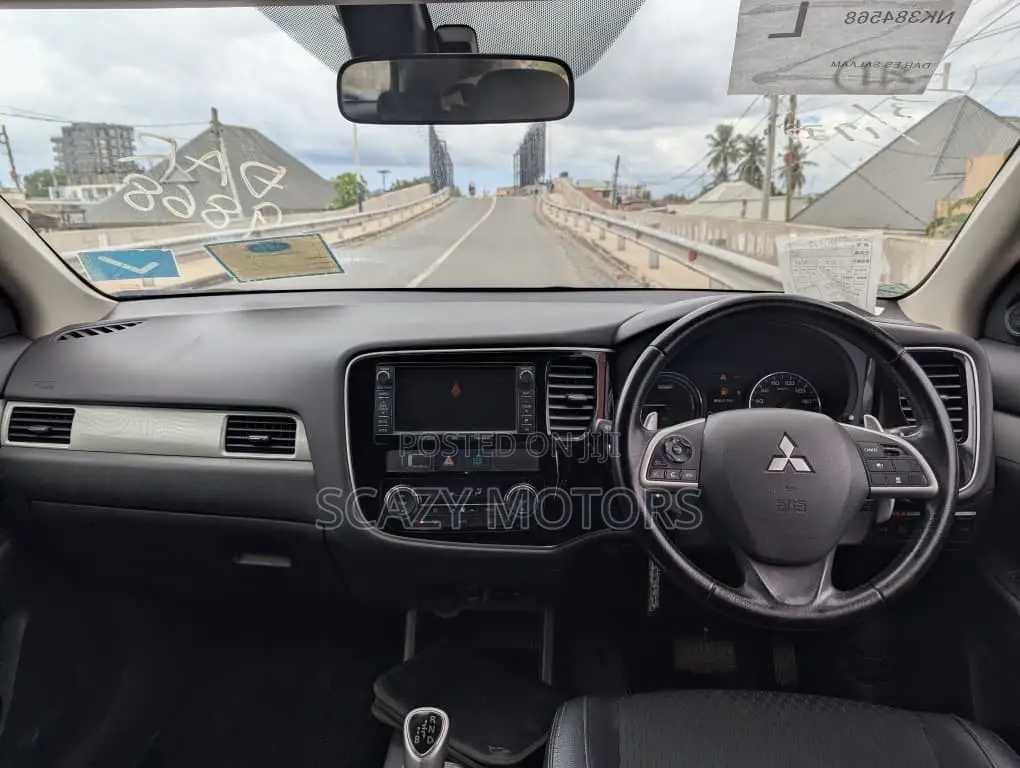 Mitsubishi Outlander 2014 White