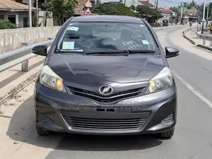 Toyota Vitz 2012 Gray