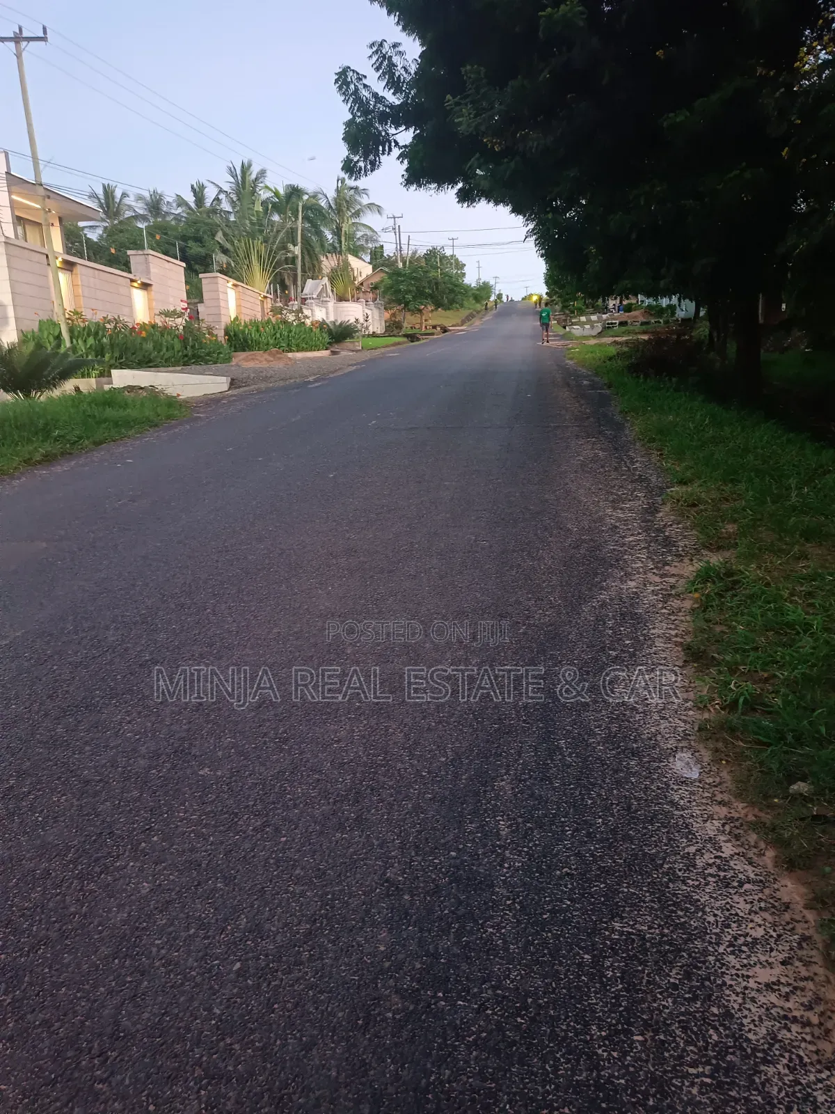 Cheap Plot for Sale Salasala Along the Tarmac Road, With the Seaview