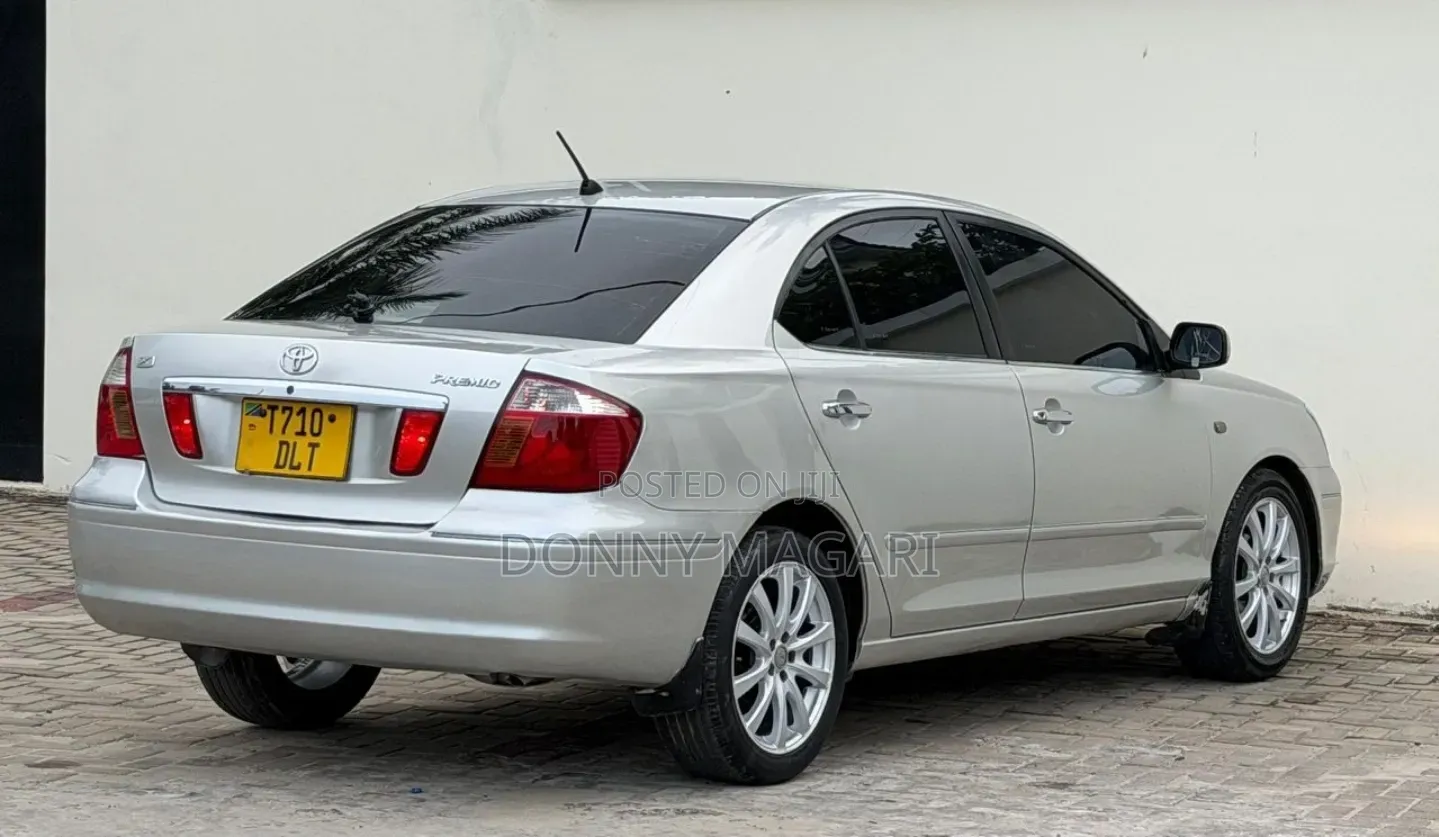 Toyota Premio 2005 Silver
