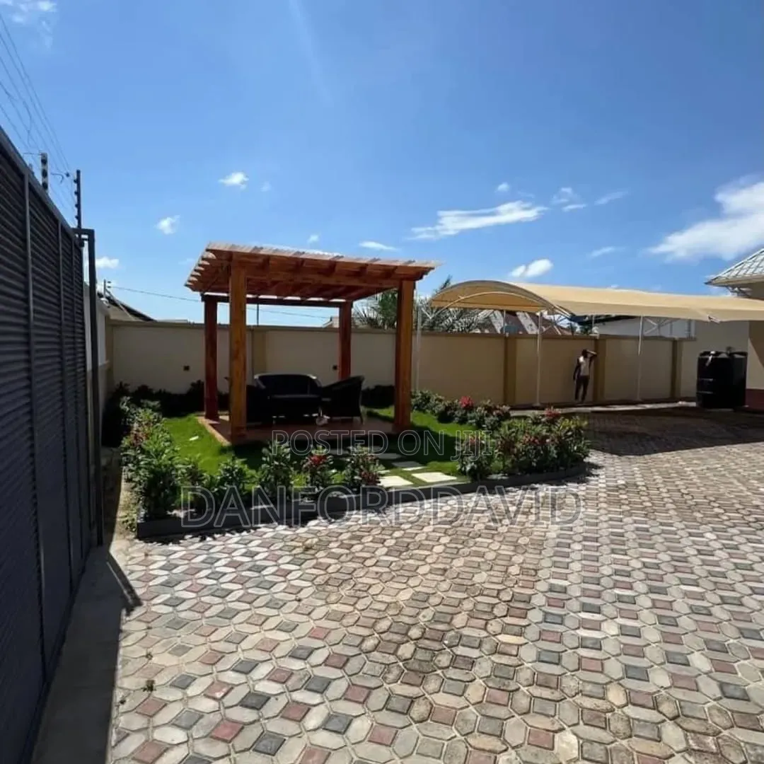 2bdrm Apartment in Kahwa Real Estate, Sinza for rent