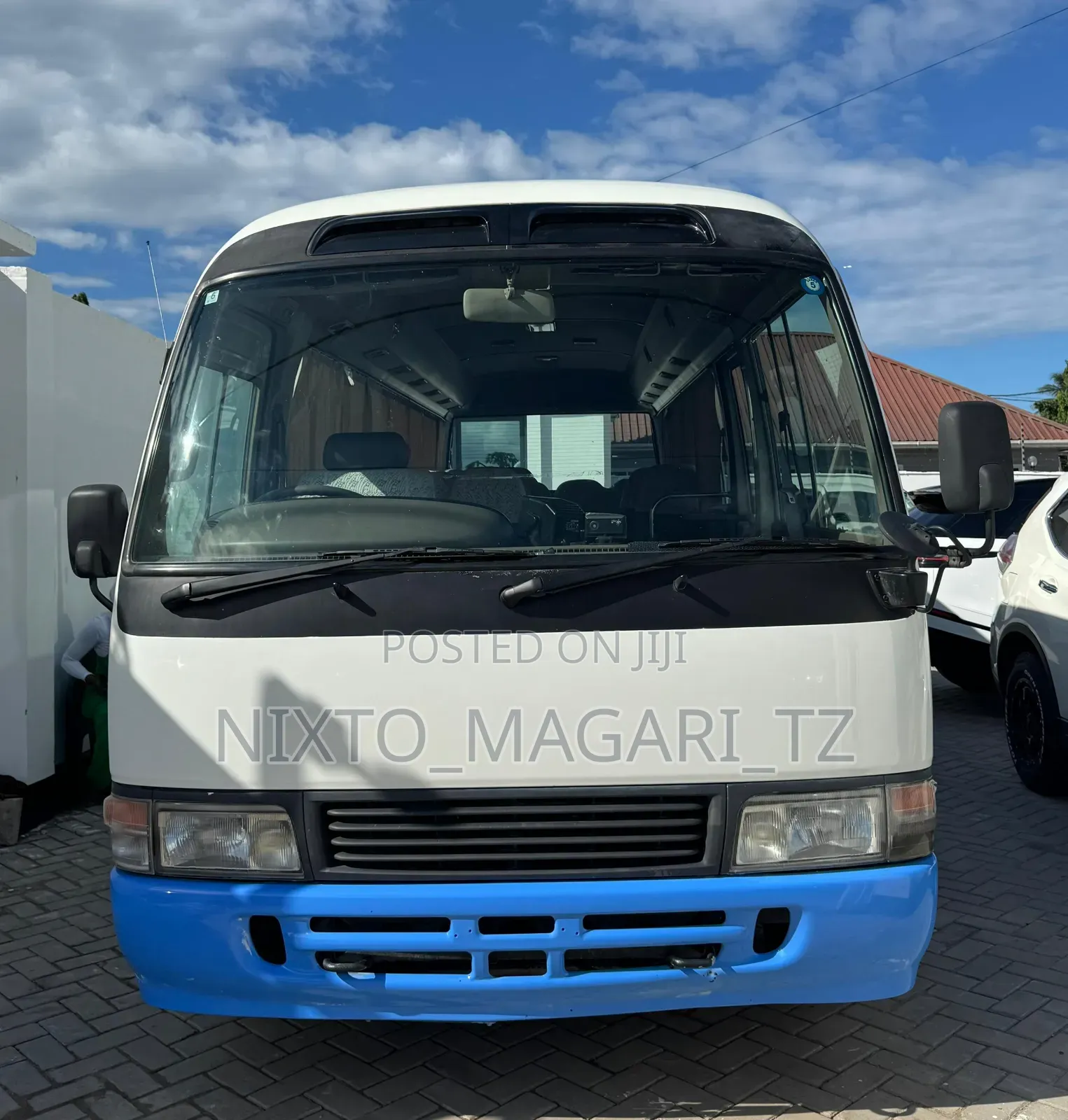 Toyota Coaster 1998 White