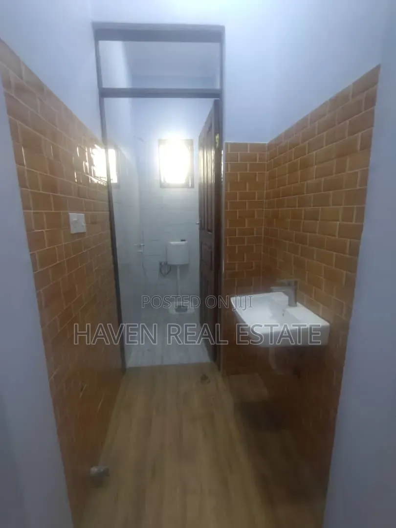 4bdrm House in Njiro for sale