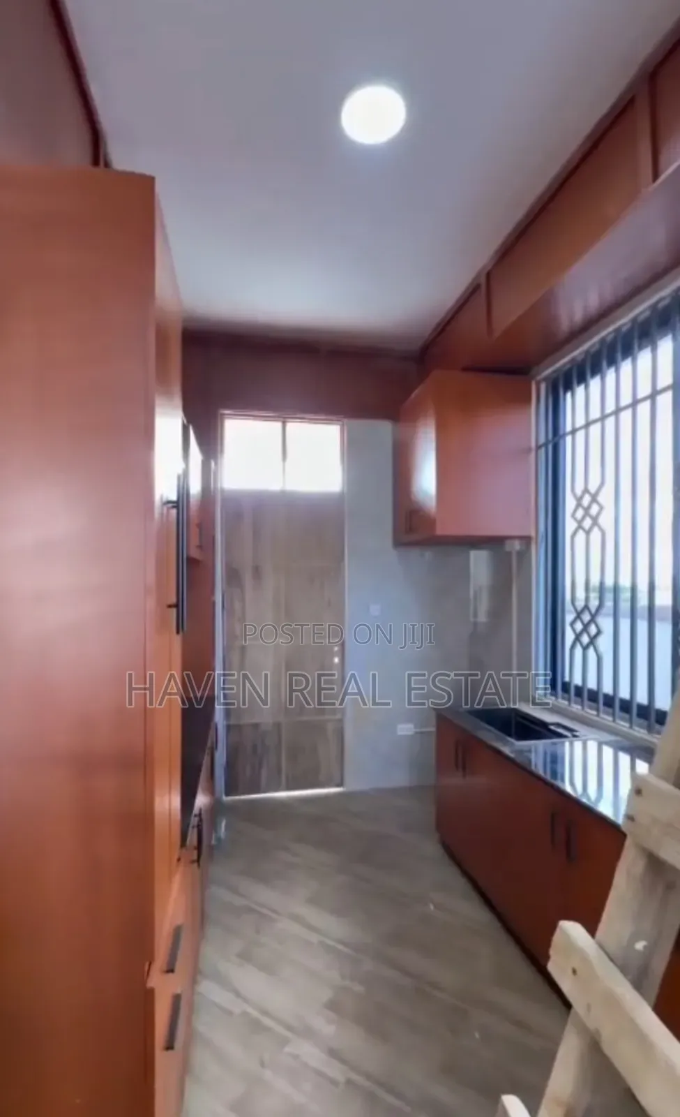4bdrm House in Bahi for sale