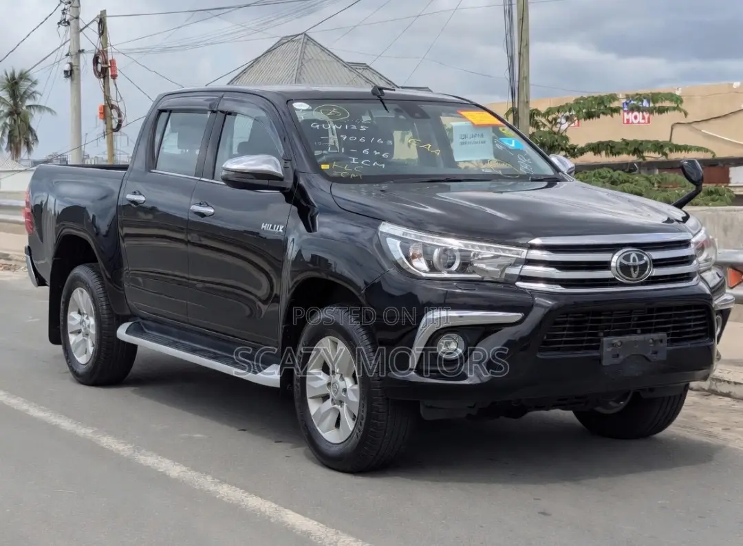 Toyota Hilux 2018 Black