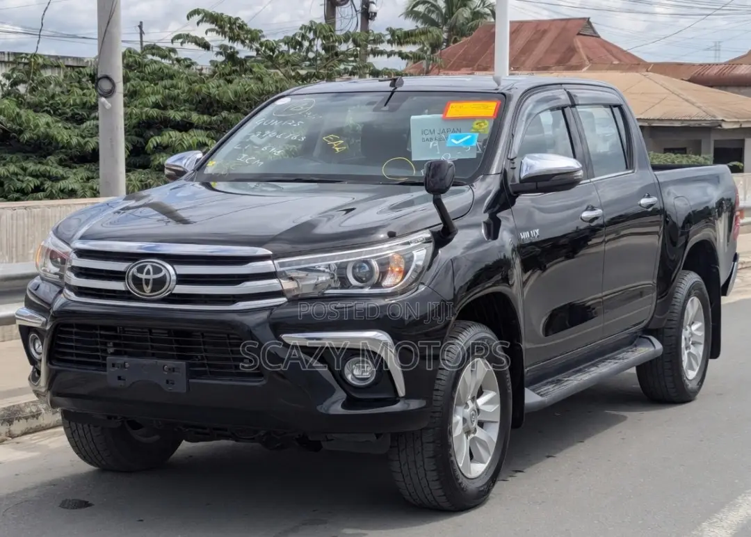 Toyota Hilux 2018 Black