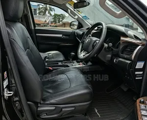Toyota Hilux 2018 Black