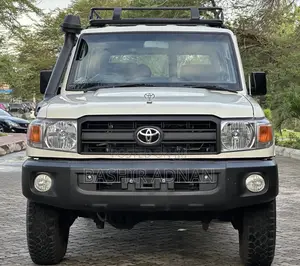 Toyota Land Cruiser 2016 Pearl