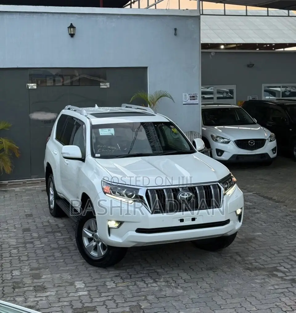 Toyota Land Cruiser Prado 2.7 2018 White