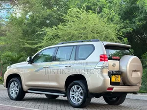 Toyota Land Cruiser Prado 2011 Gold