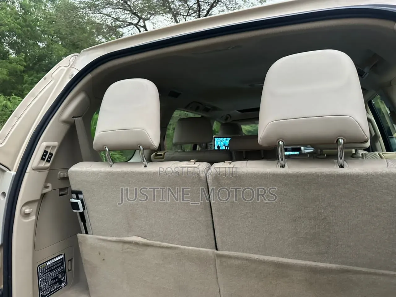 Toyota Land Cruiser Prado 2011 Gold