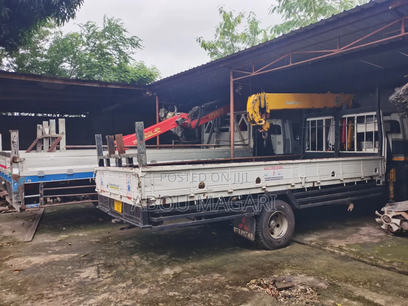 Mitsubishi Fuso Crain