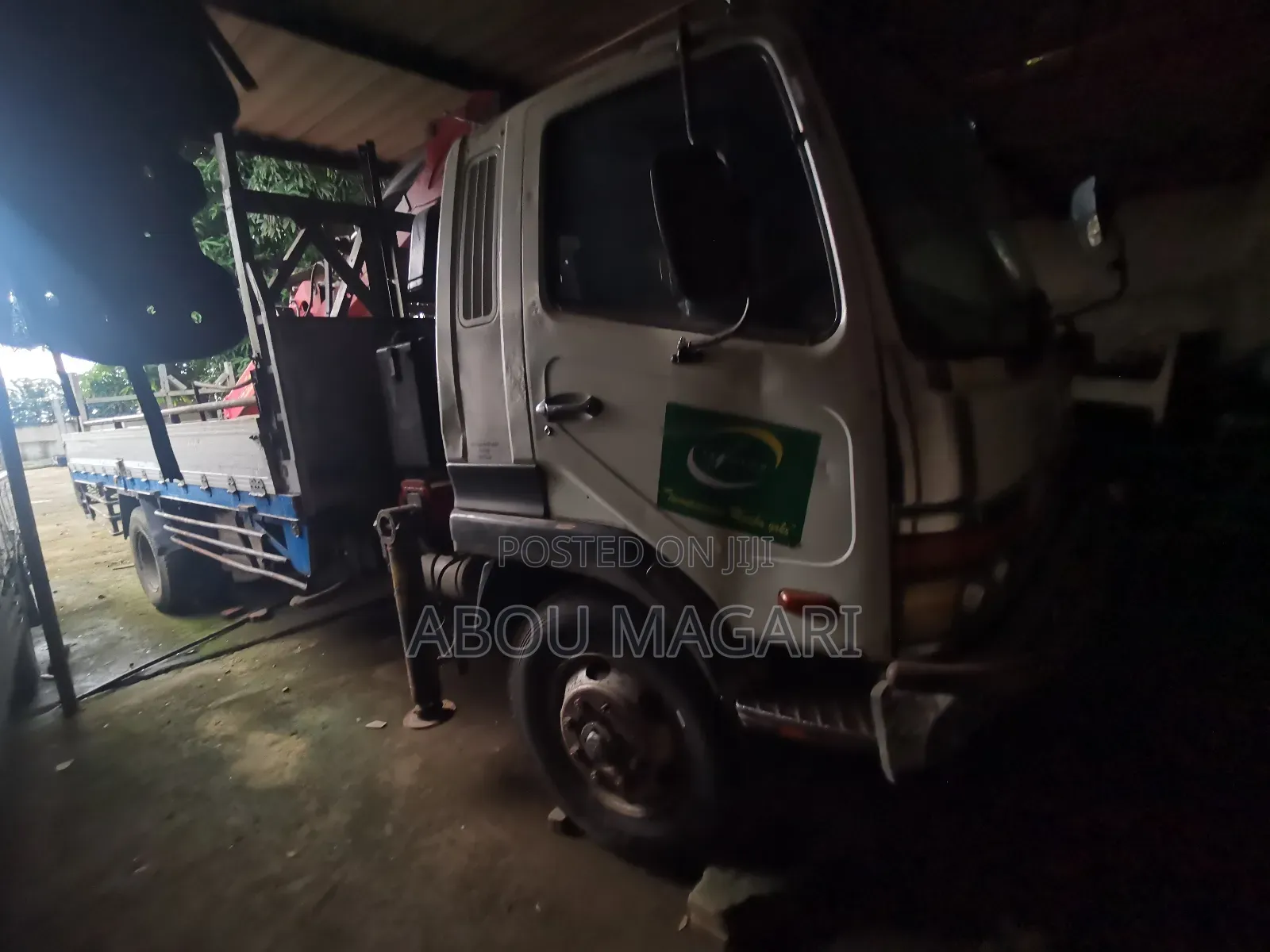 Mitsubishi Fuso Crain