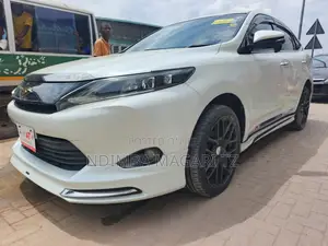 Toyota Harrier 2.0 2015 Pearl