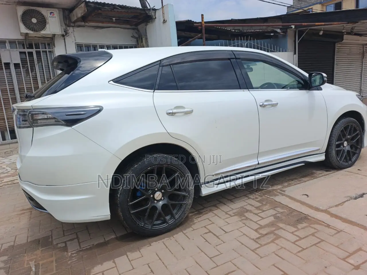 Toyota Harrier 2.0 2015 Pearl