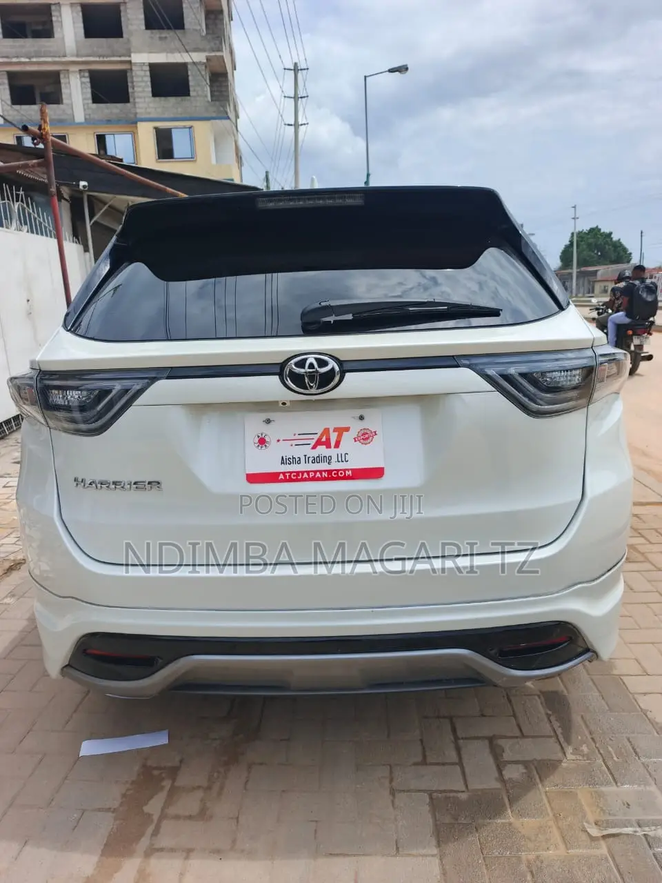 Toyota Harrier 2.0 2015 Pearl