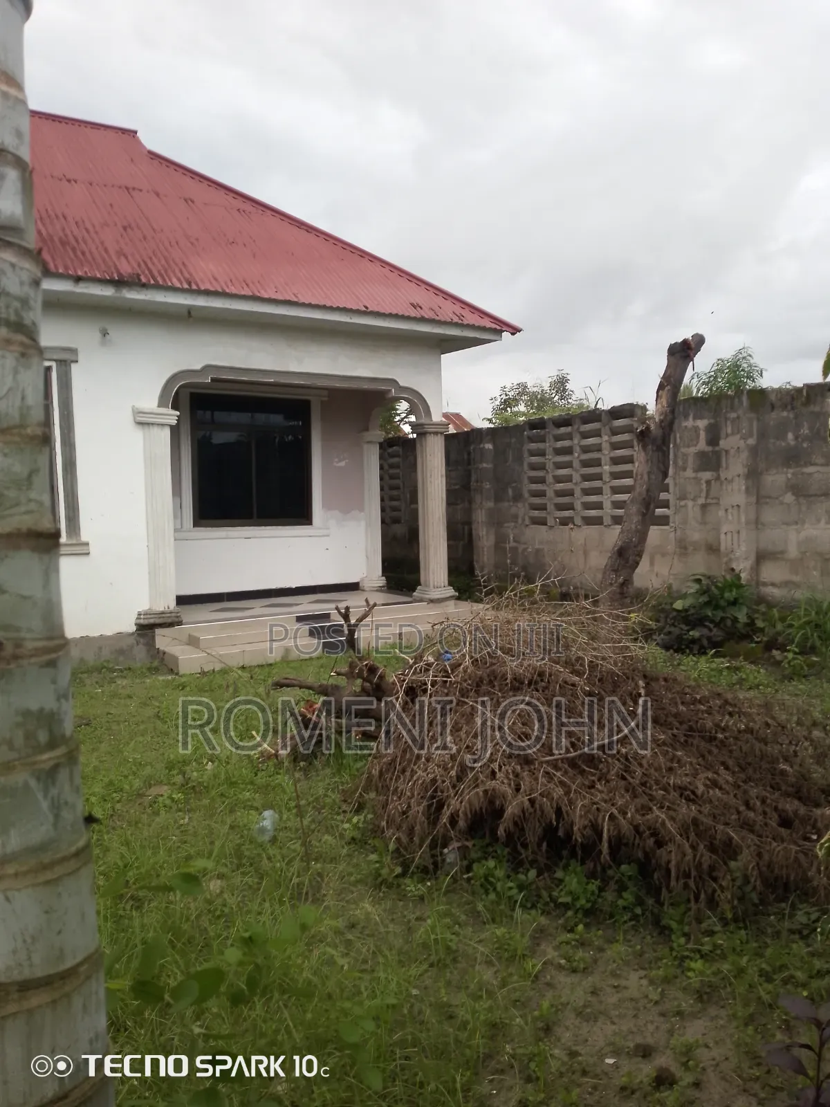 3bdrm House in Tanzania Daresalaam, Ukonga for sale