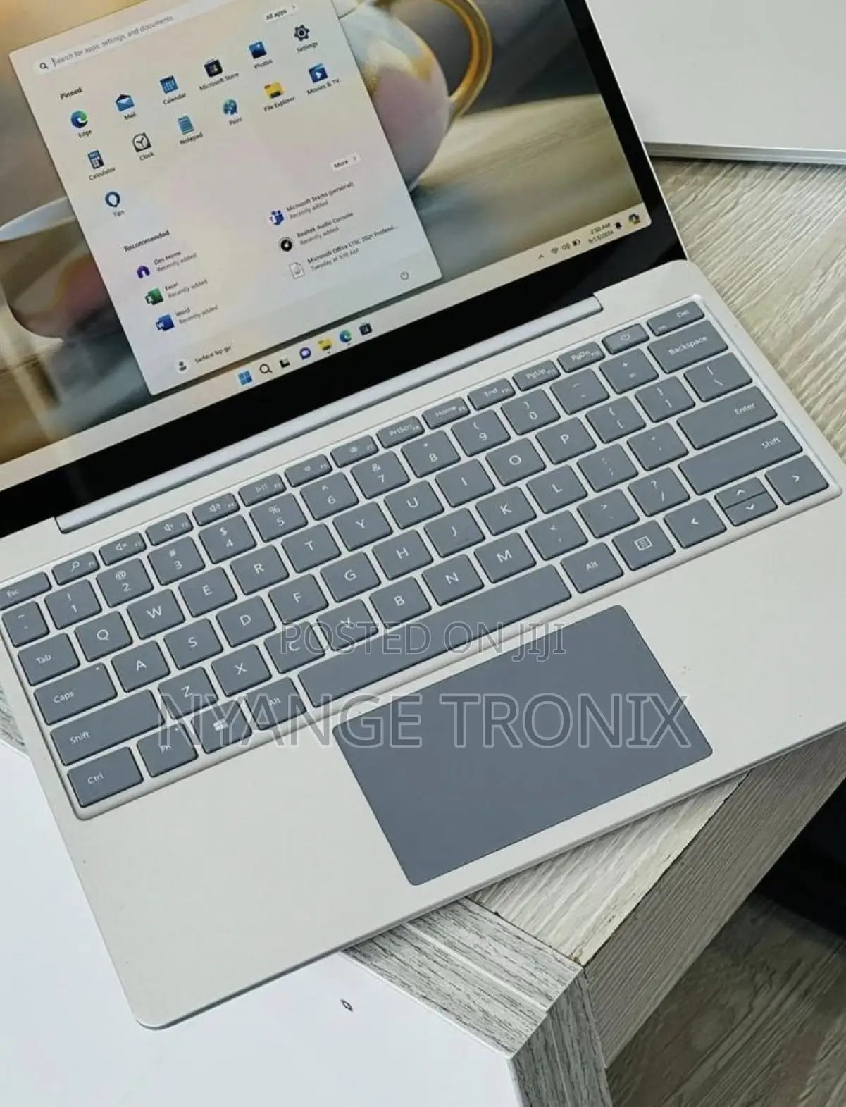 Laptop Microsoft Surface Go 16GB Intel Core i5 SSD 256GB