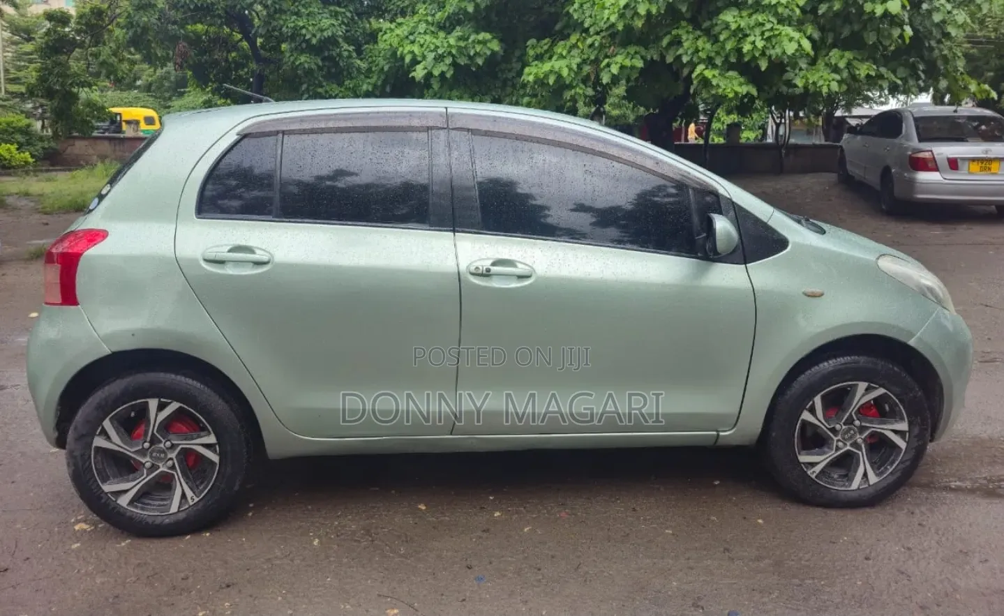 Toyota Vitz 2006 Green