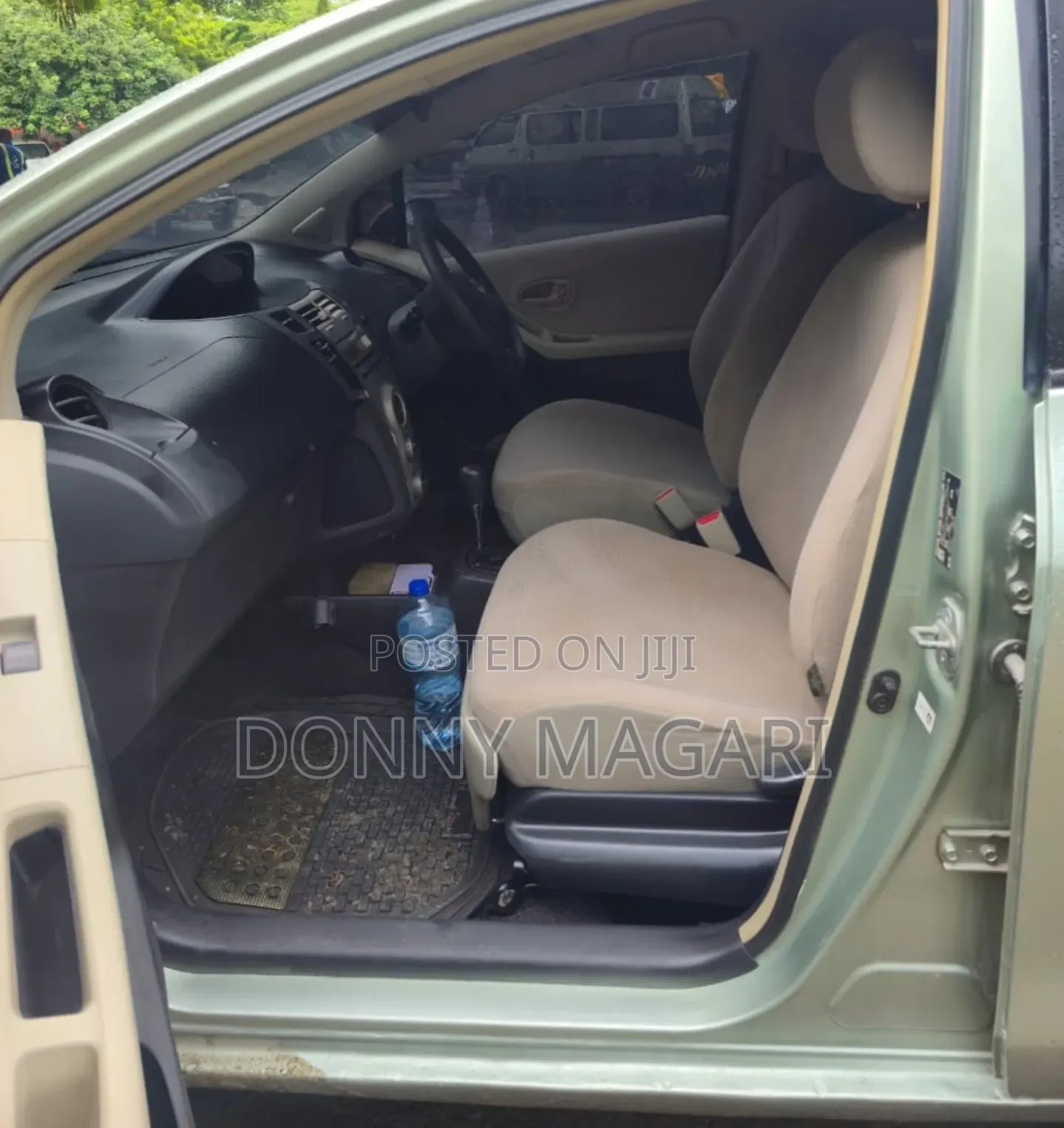 Toyota Vitz 2006 Green