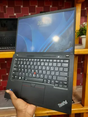 Laptop Lenovo ThinkPad T14s G4 16GB Intel Core i7 SSD 512GB