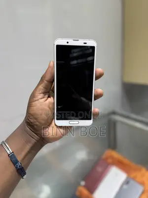 Sharp Aquos Sense 3 SHV45 64 GB Silver