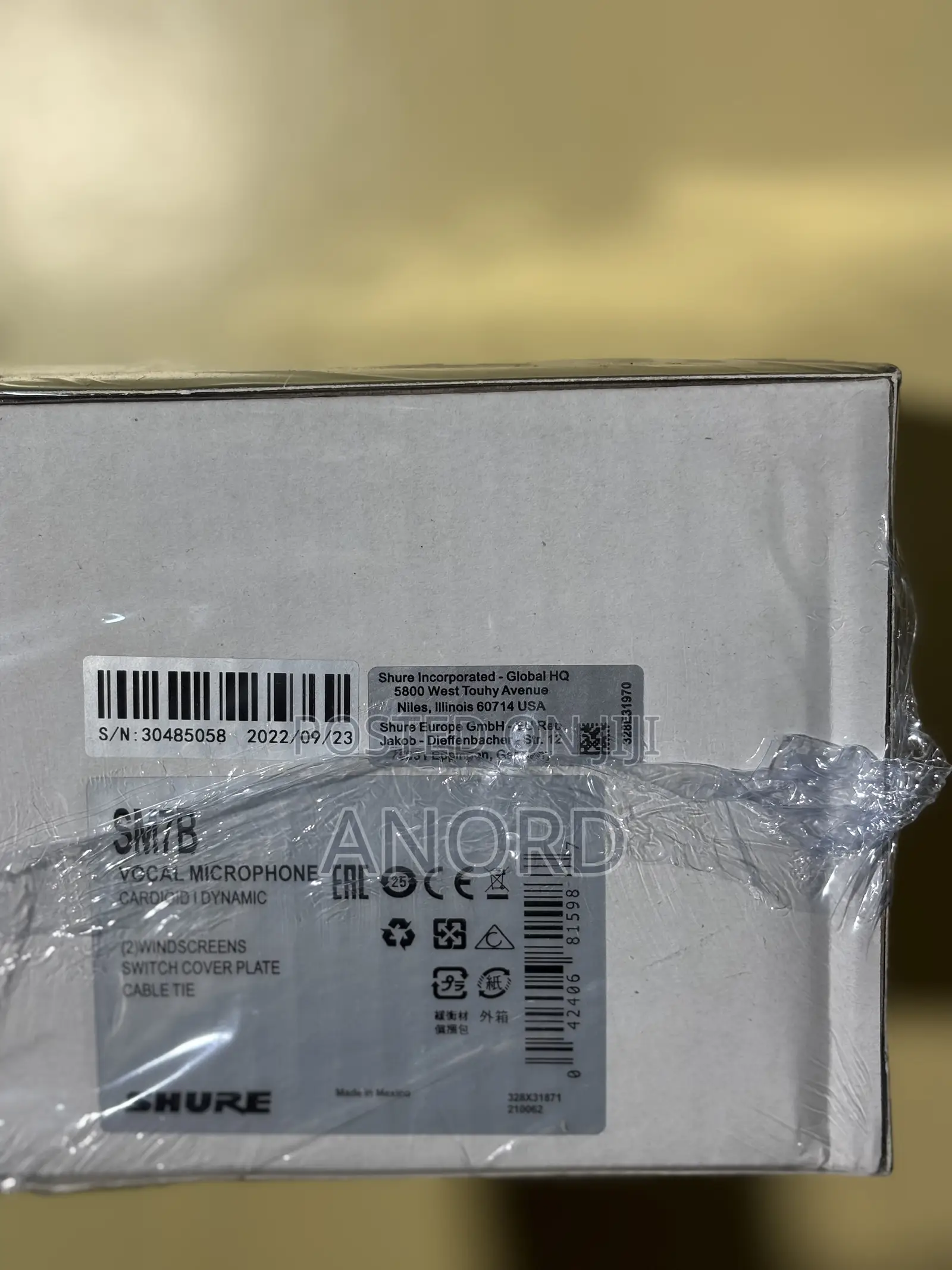 Shure Sm7b Vocal Dynamic Microphone –Podcast, Recording Streaming