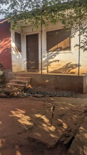 13bdrm House in Dalali Francis, Kilakala for sale