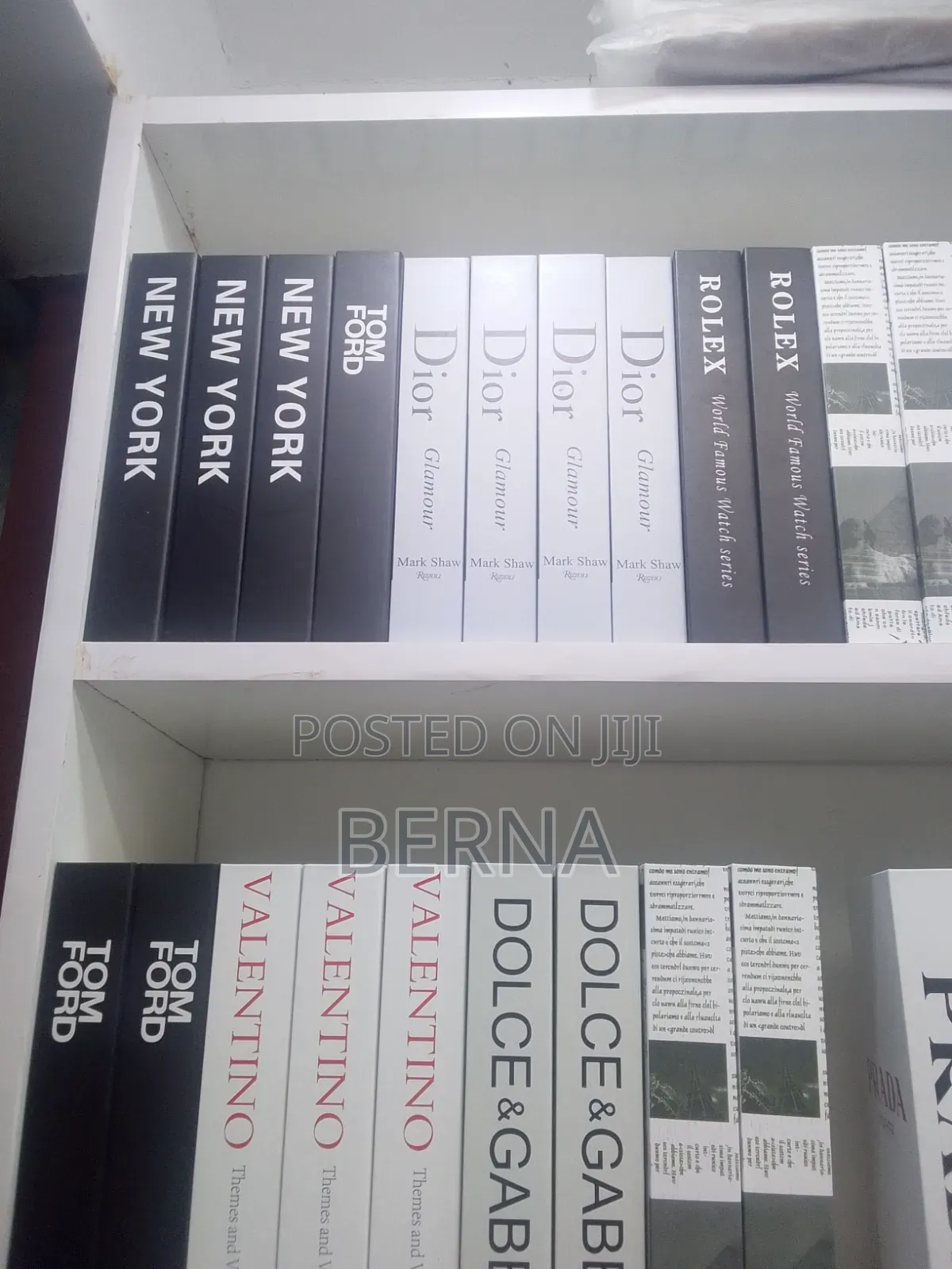 Empty Decor Book