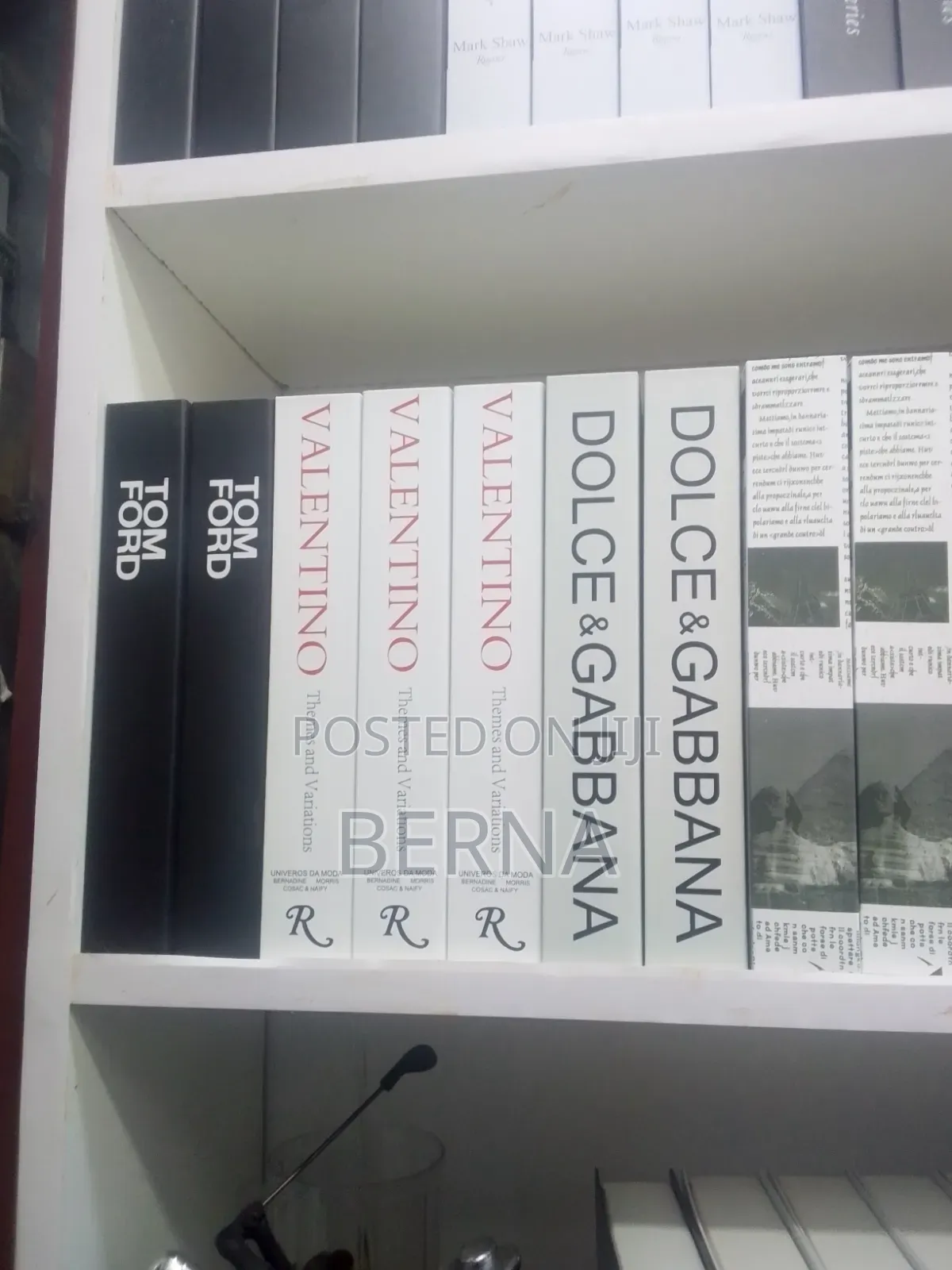 Empty Decor Book