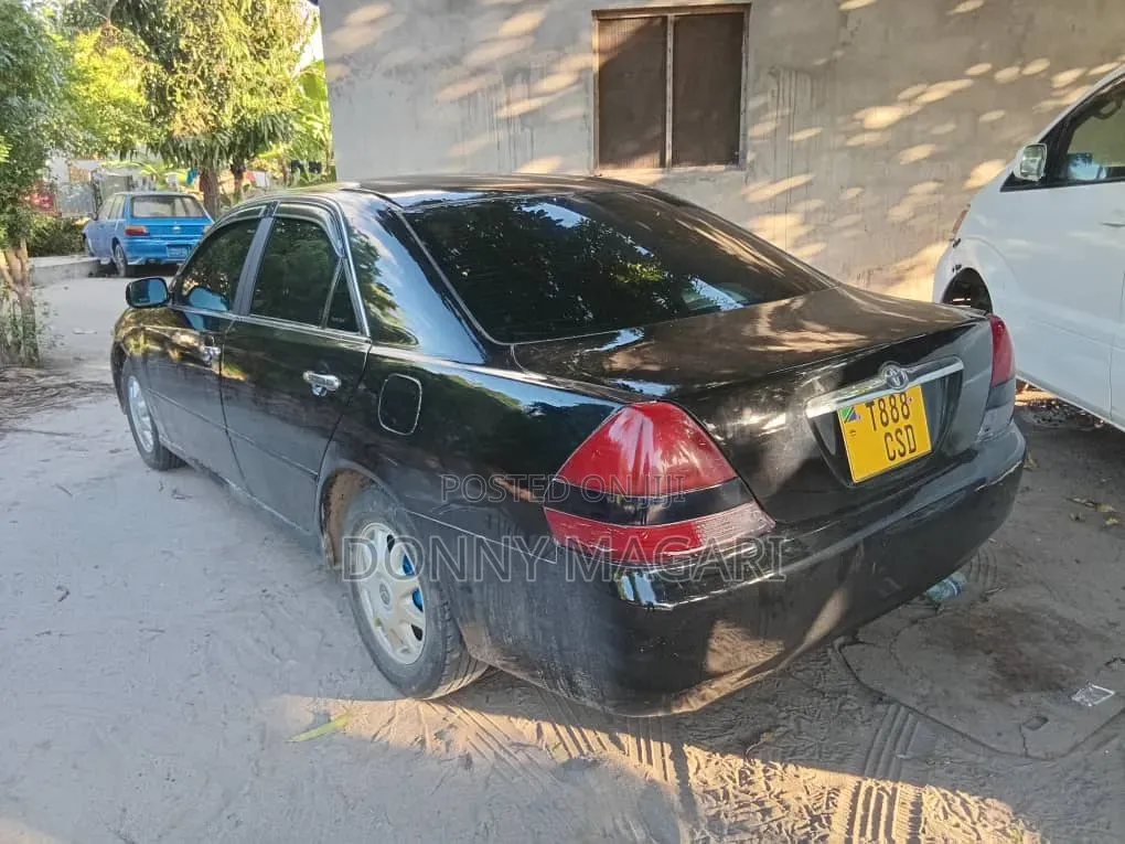 Toyota Mark II 2000 Black