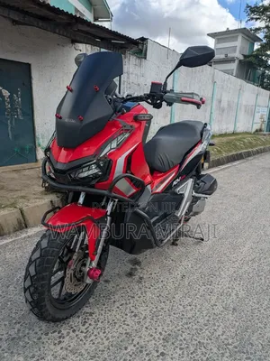 Honda CB 2025 Red