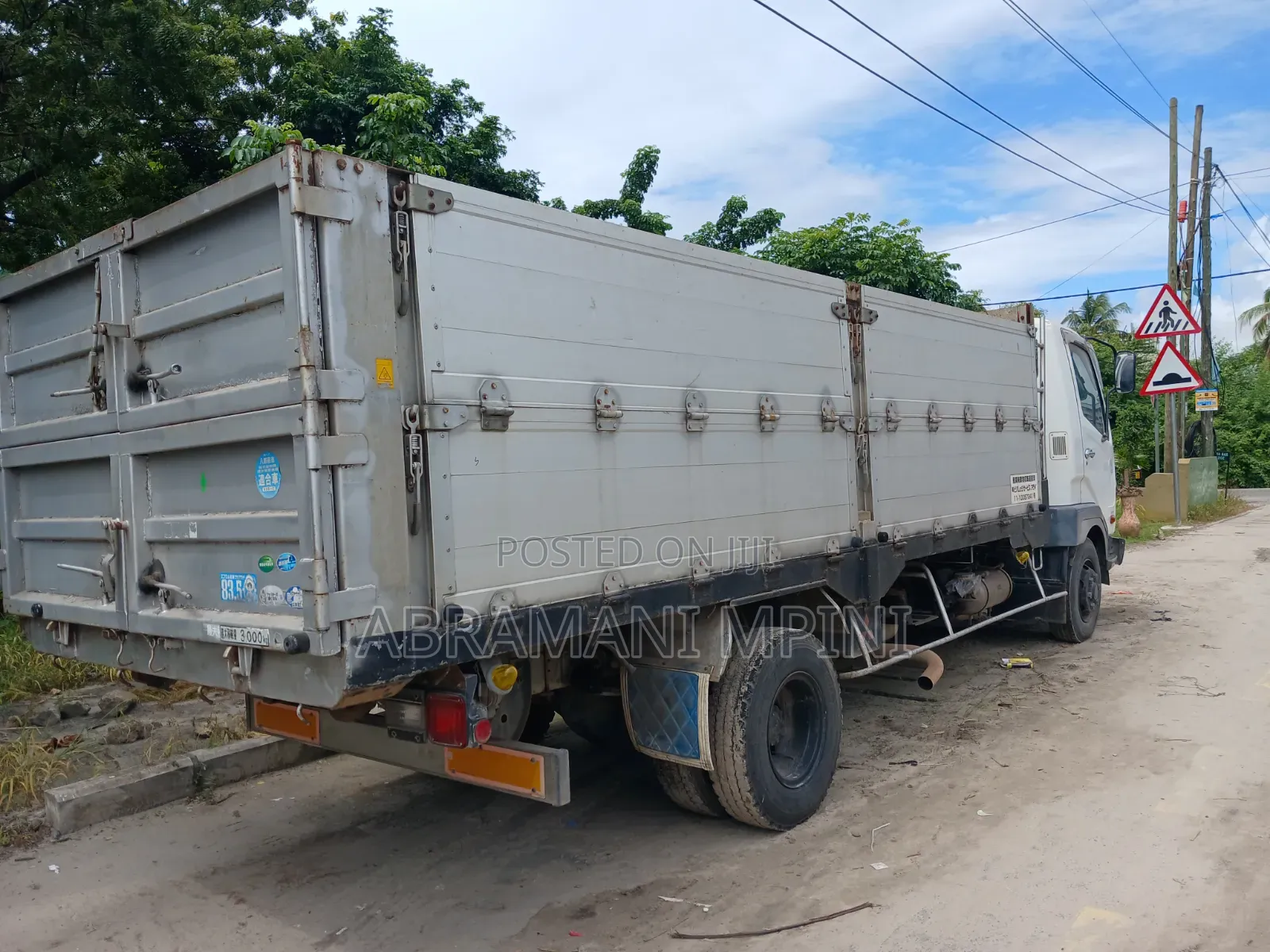 Mitsubishi Fuso For Sale White