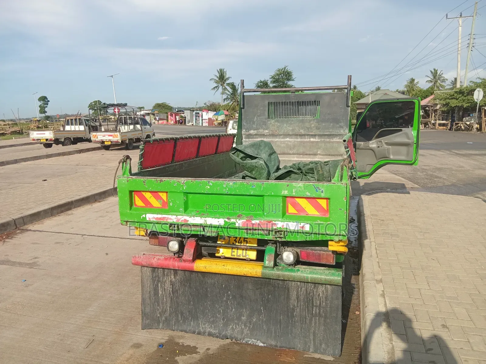 Mitsubishi Canter Tiper 4d33