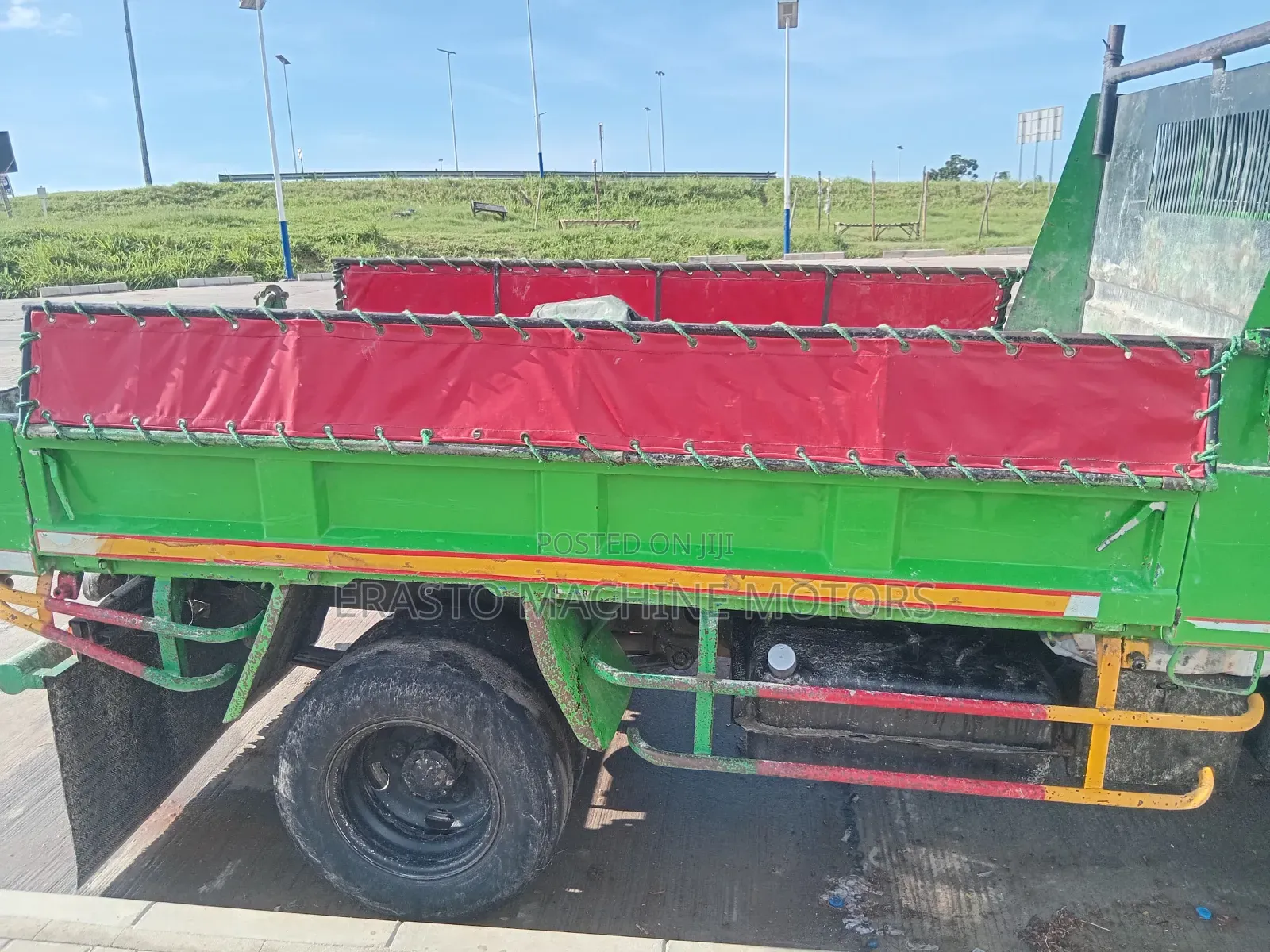 Mitsubishi Canter Tiper 4d33