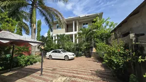 4bdrm House in Goba for sale