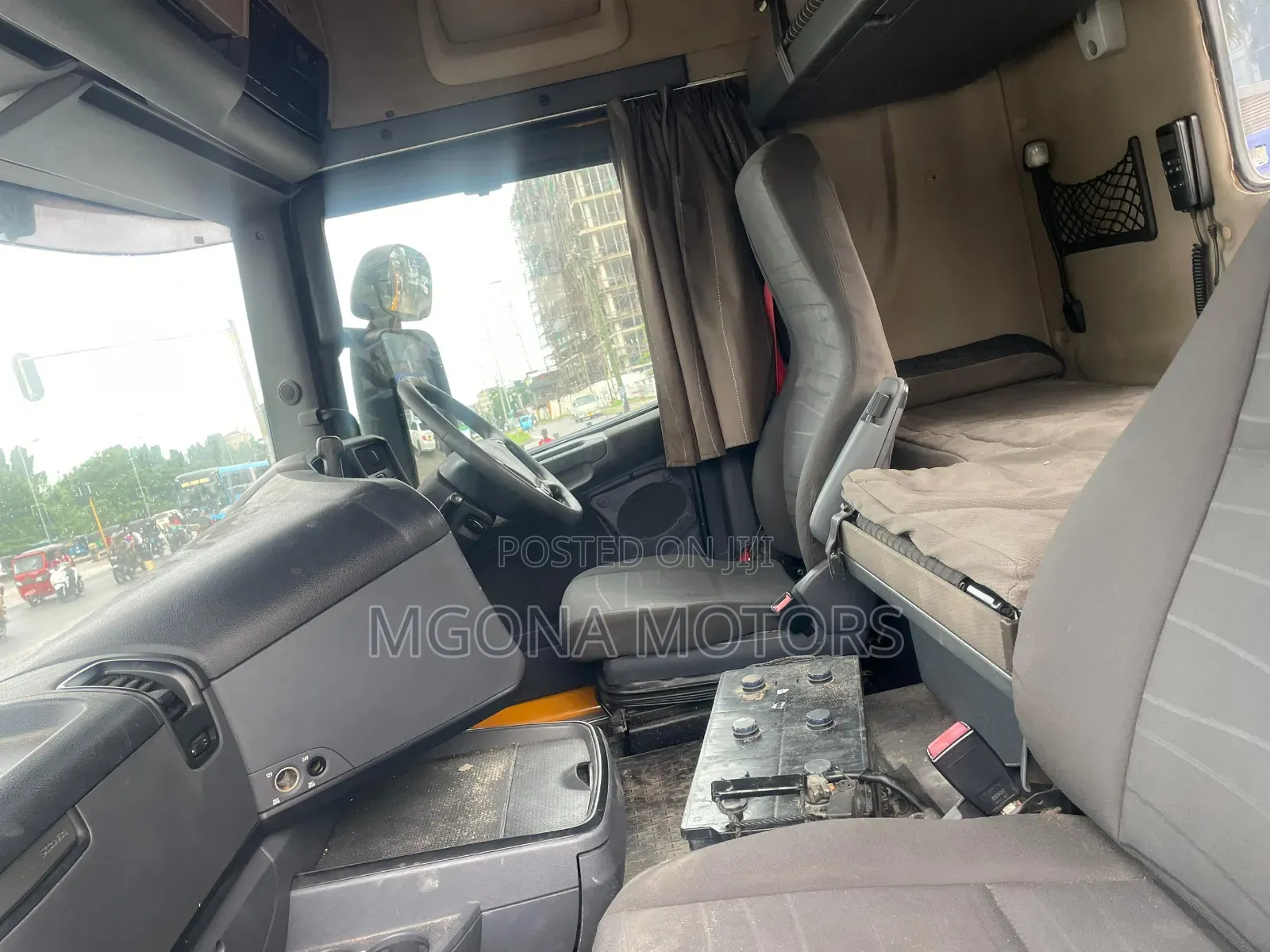 Scania R440