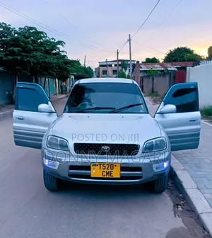 Toyota RAV4 Cabriolet 1998 White