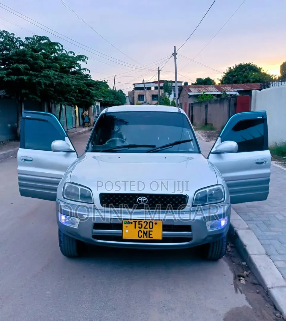 Toyota RAV4 Cabriolet 1998 White