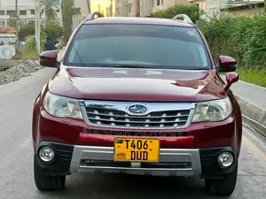 Subaru Forester 2010 Red