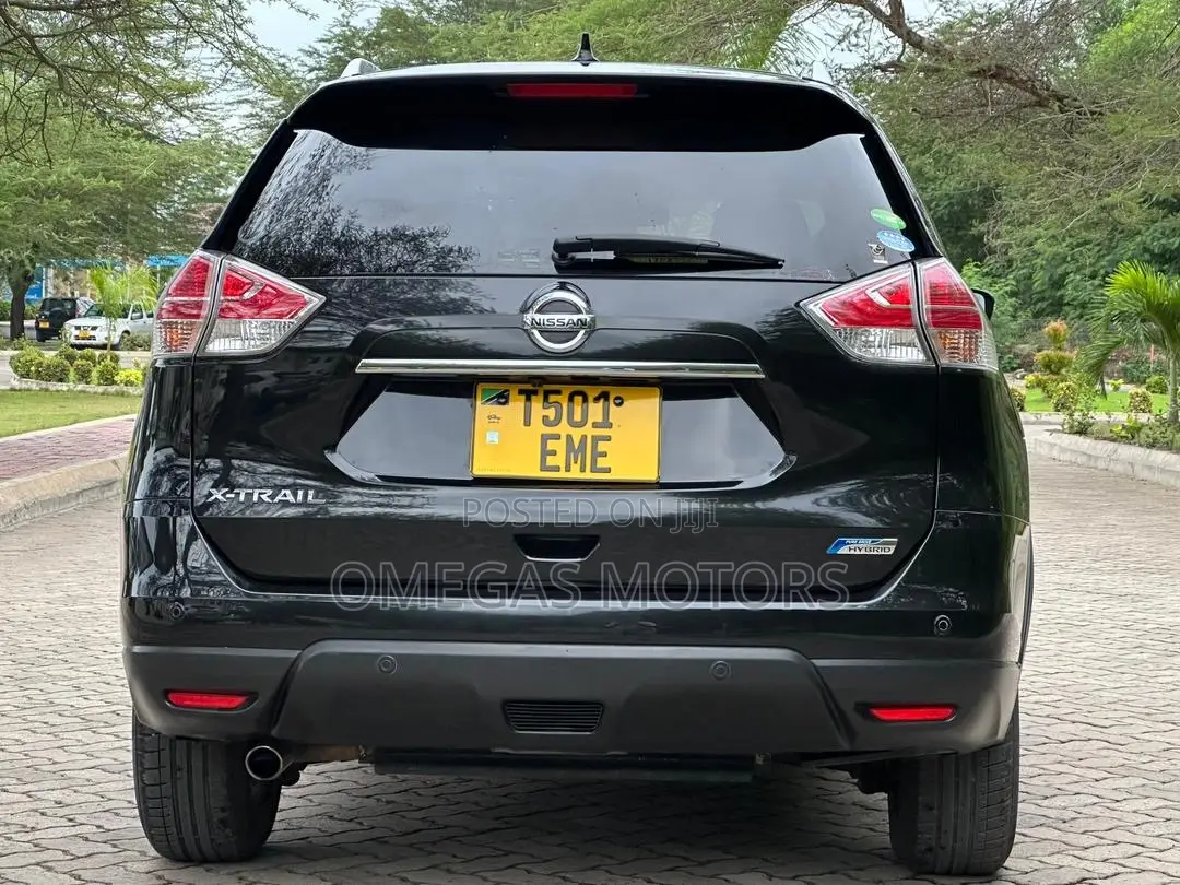 Nissan X-Trail 2.0 Hybrid FWD 2016 Black