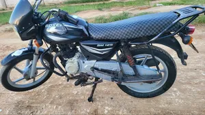 New Bajaj Boxer 125 2025 Black