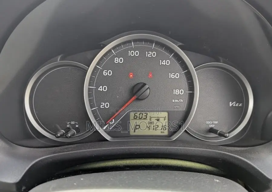Toyota Vitz 2012 Gray