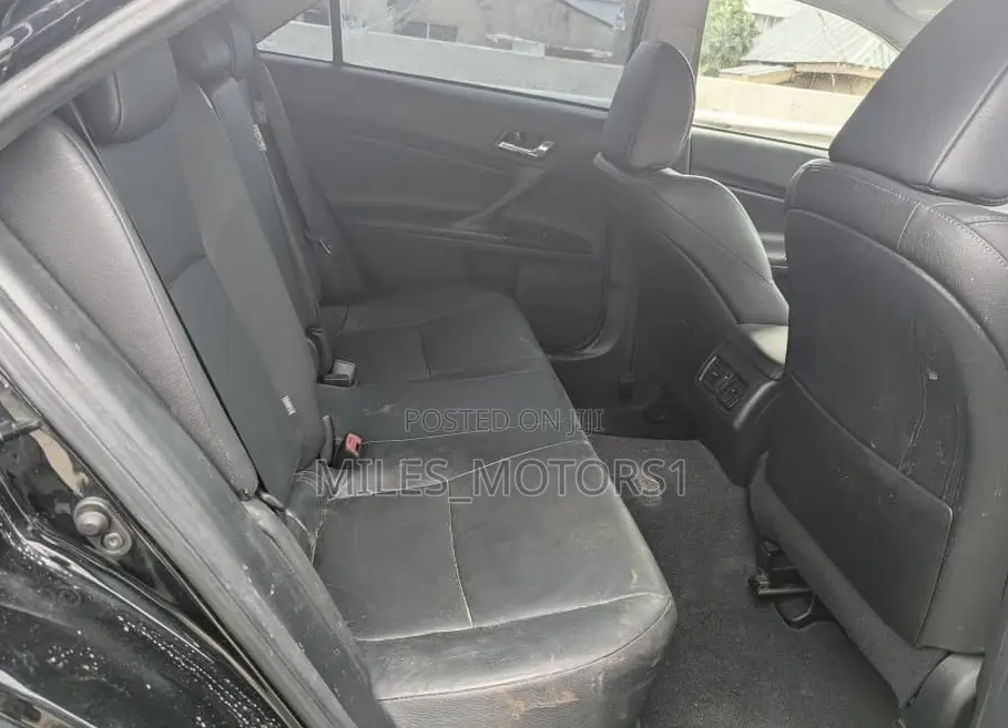 Toyota Mark X 2010 Black