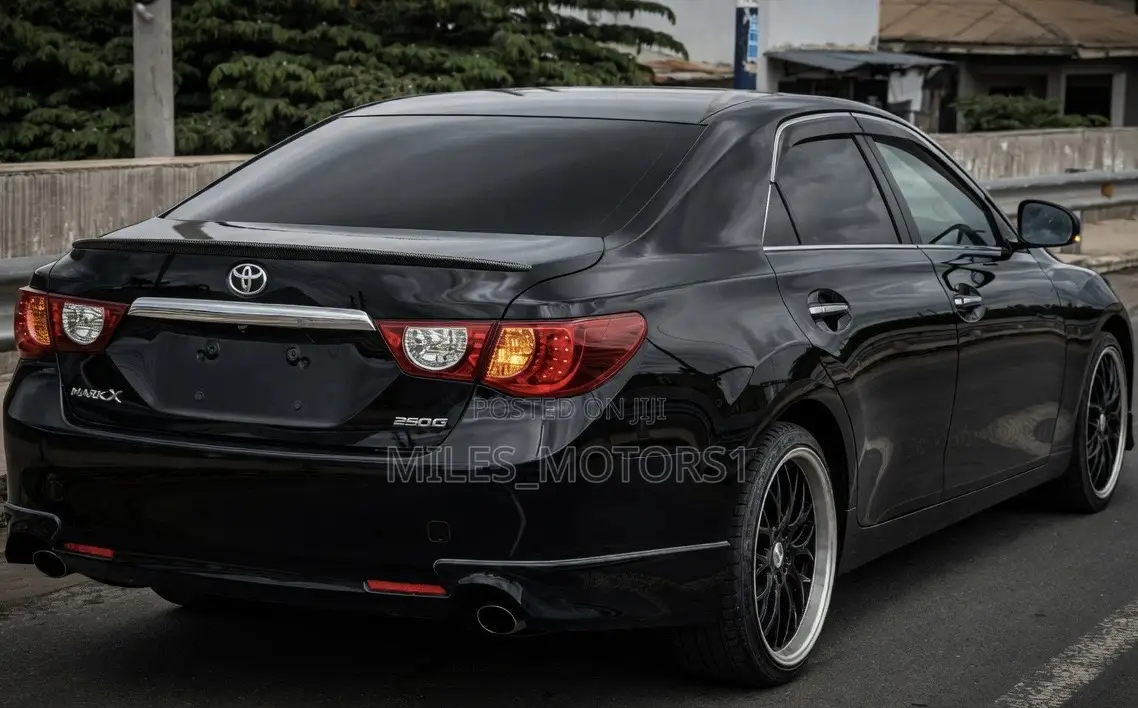 Toyota Mark X 2010 Black