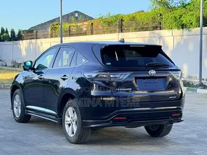 Toyota Harrier 2.0 4WD 2015 Black